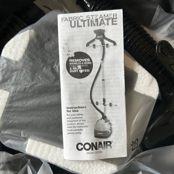 CONAIR ULTIMATE FABRIC CLEANER. NWT. - Picture 12 of 13